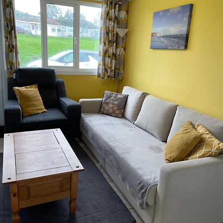 8 Sandy Bottom Sandown Bay Holiday Park, Reduced Ferry, Please Contact Us Exterior foto